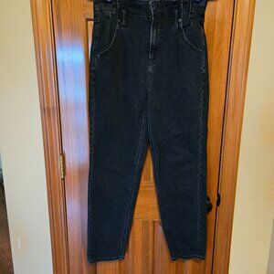 American Eagle Pleated Paperbag Waist Mom Black Wash Jeans, Sz 4